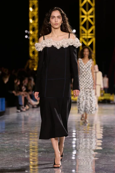 Look 40